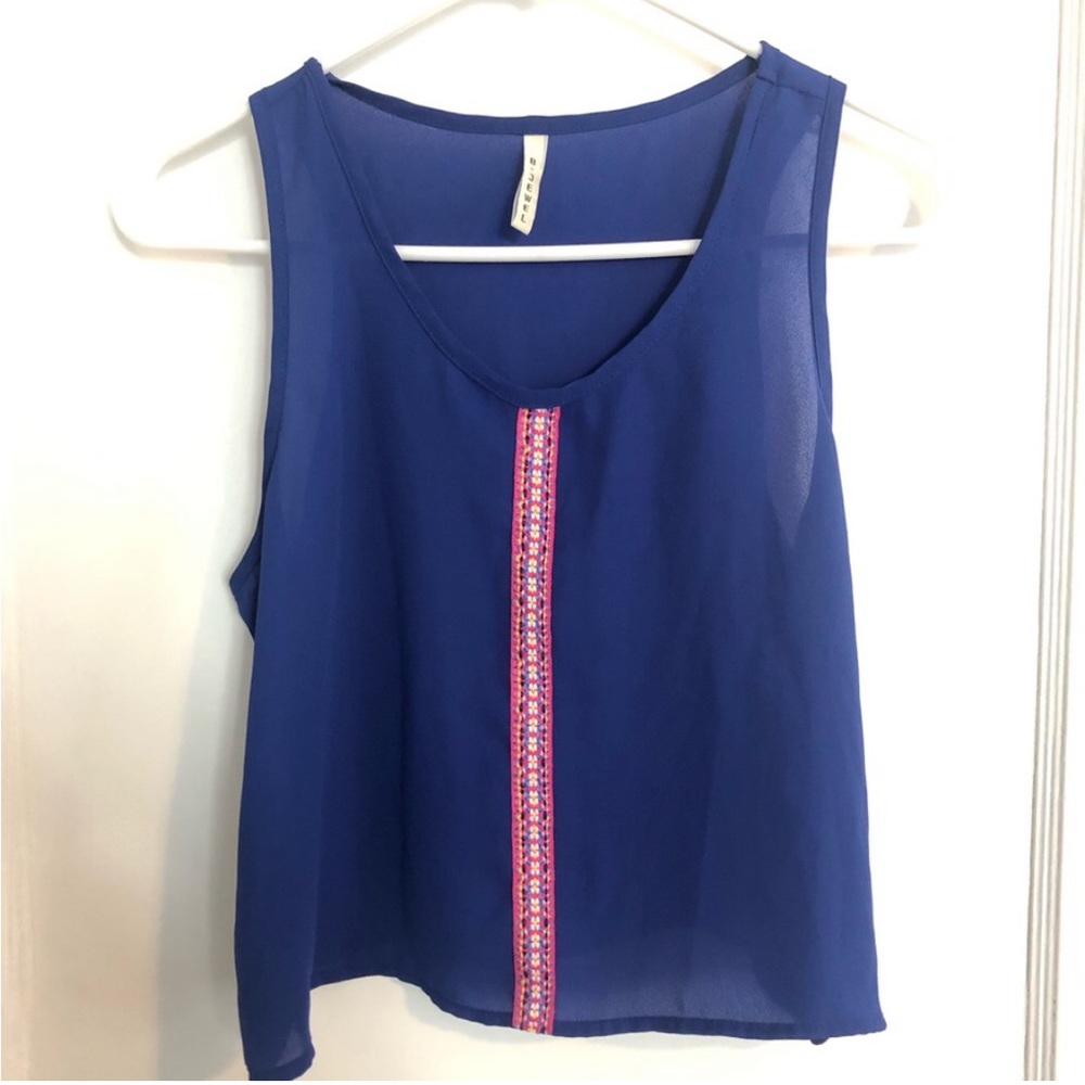 B jewel size large cropped top